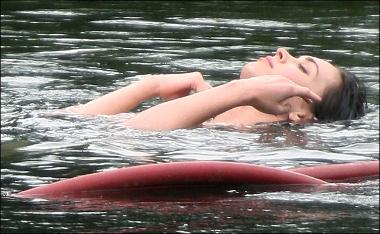 Megan Fox goes skinny dipping on the set of Jennifer's Body